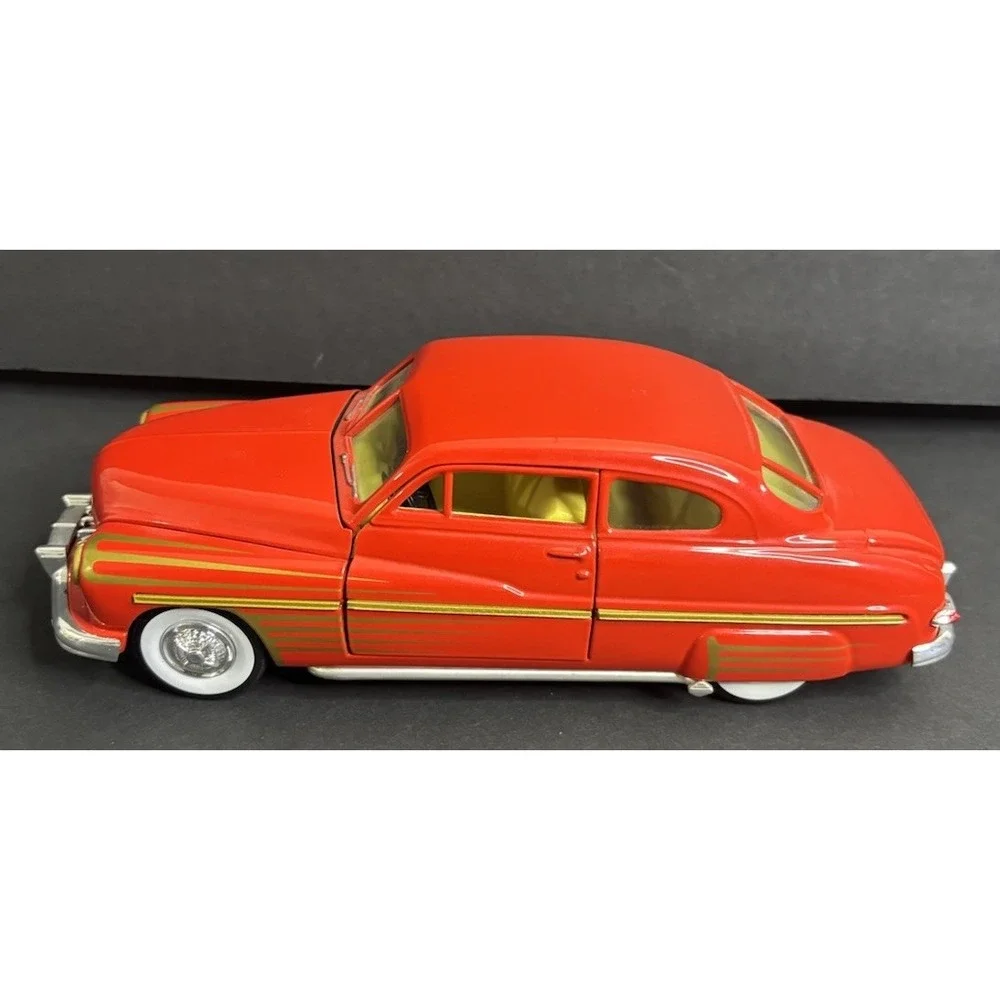 Classic Metal Works 1949 Mercury Retro Street Rod Red Gold 1:24 Scale Diecast